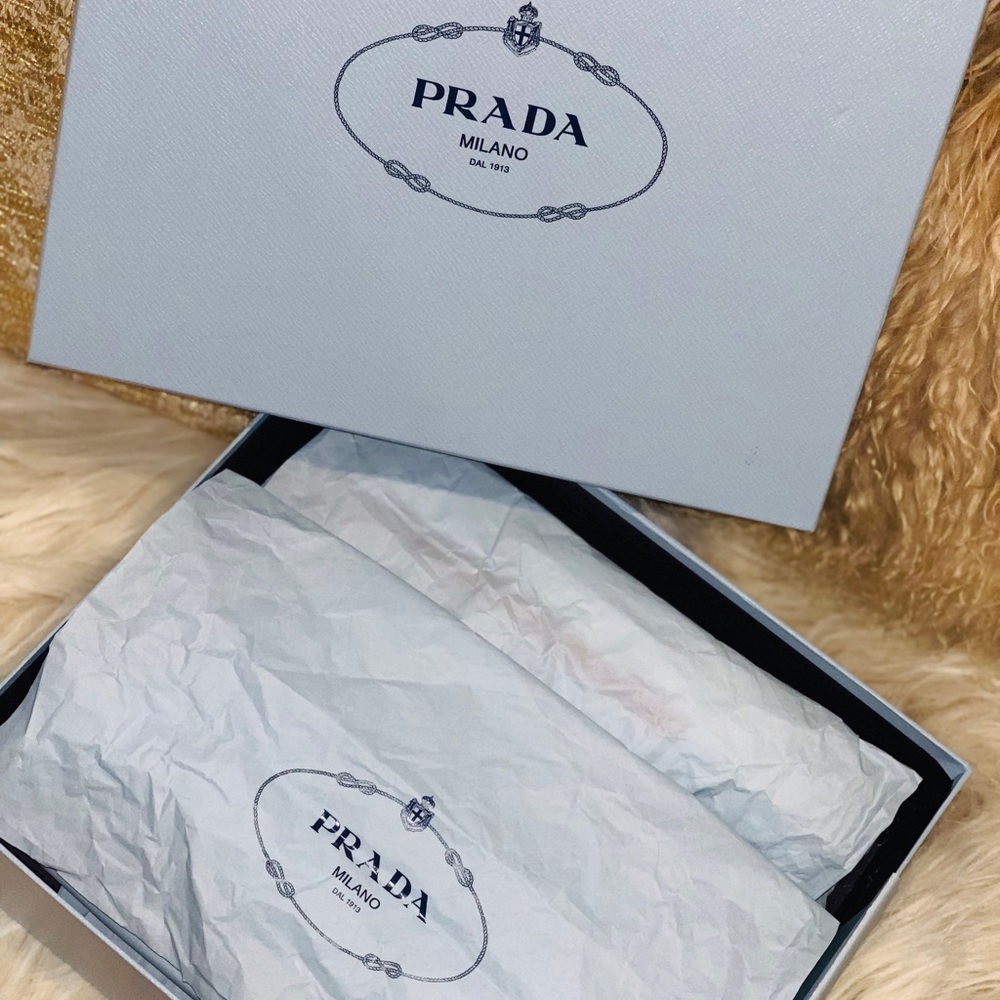 Prada Sneakers - Picture 6 of 7
